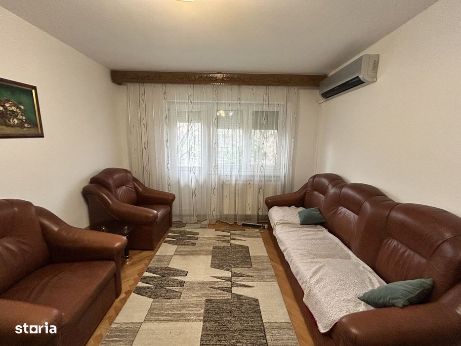 Inchiriez apart.3 cam.central,in spate la BCR,modern,centrala proprie