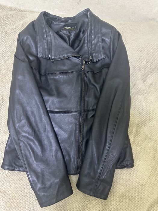 Женская кожанная куртка