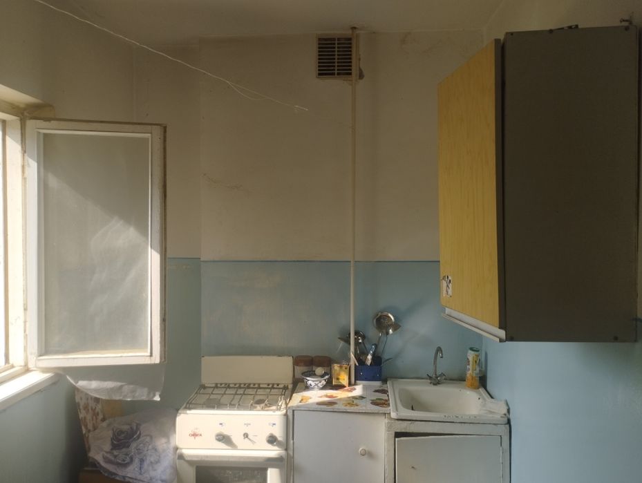 1 xonali Kvartira Sotiladi