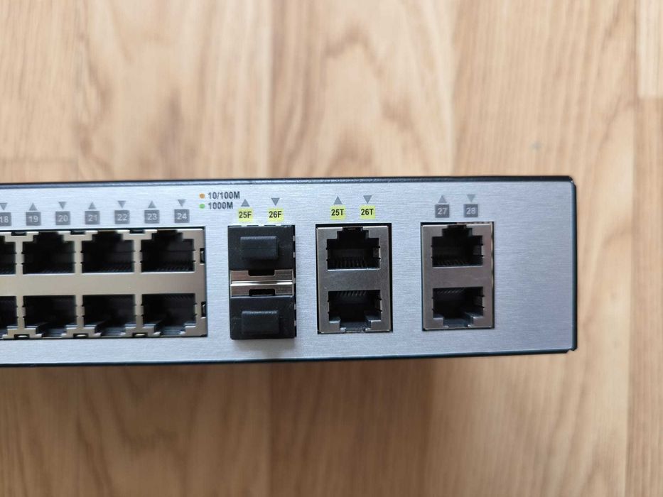 Switch D-Link DES-1210-28P, 24 x 10/100, 2 Combo SFP, 2 Gigabit, POE