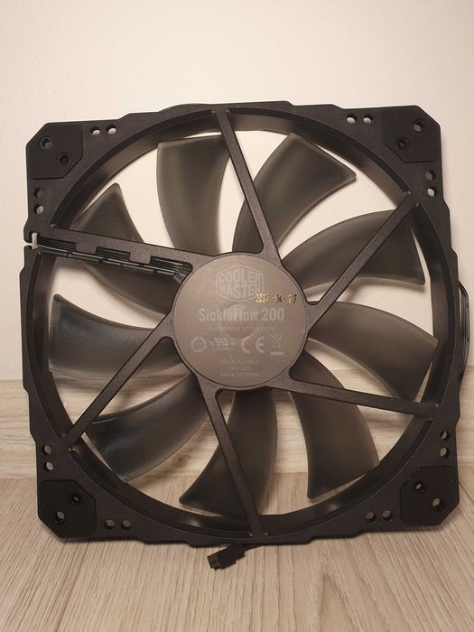 2 Ventilatoare 200mm CoolerMaster SickleFlow