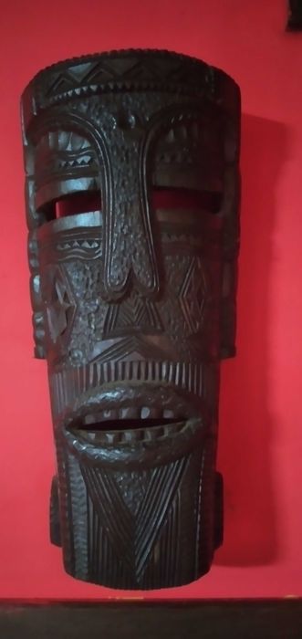 Ръчно изработена маска от Мозамбик