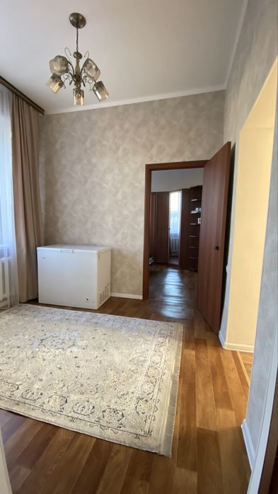Продается пол дома на 64 квартале