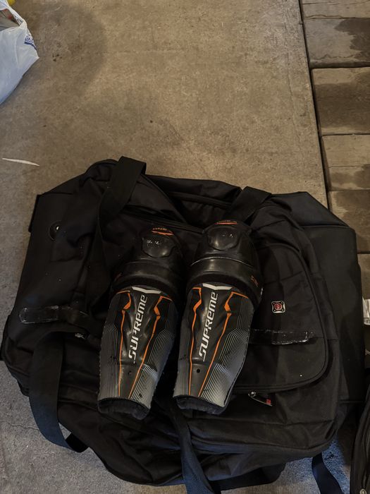 Продам хоккейную форму