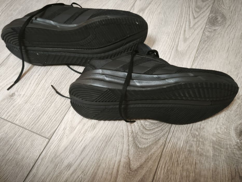 Adidas маратонки 41 1/2