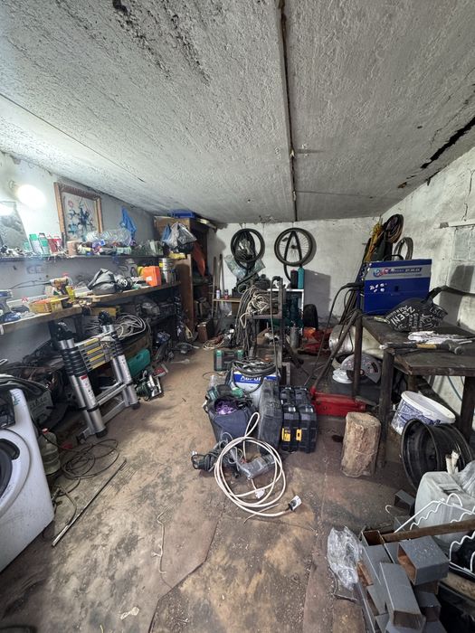 Продается частный дом возле Военкомата