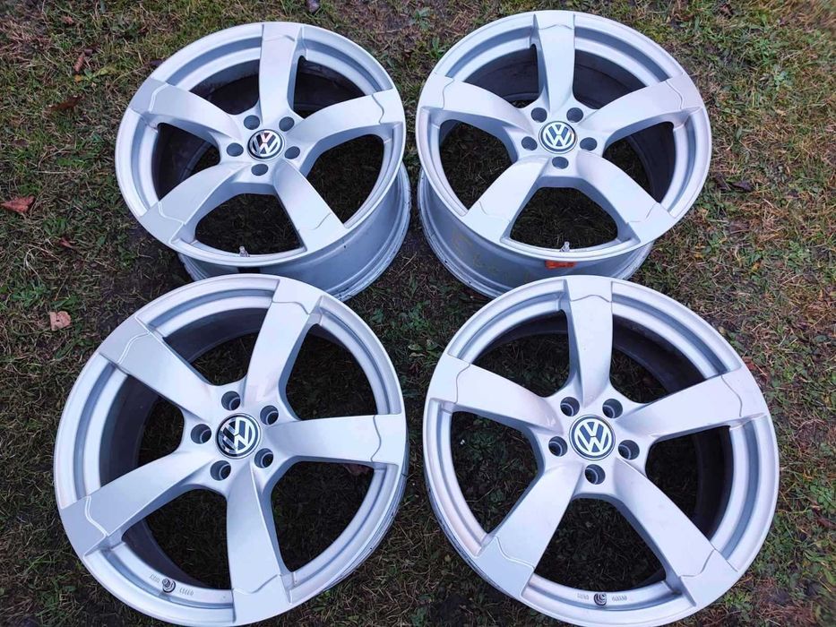 VW/Фолксваген; Audi/Ауди - 19 цола 5x112; 4 бр. лети джанти