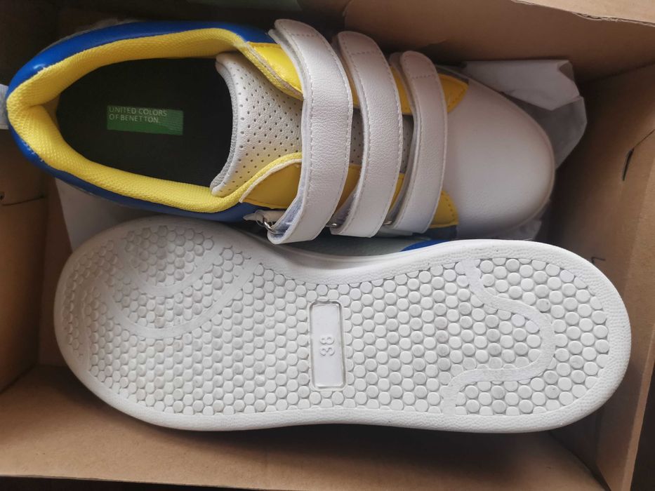 Кецове Бенетон. 38 номер. Нови. Унисекс.