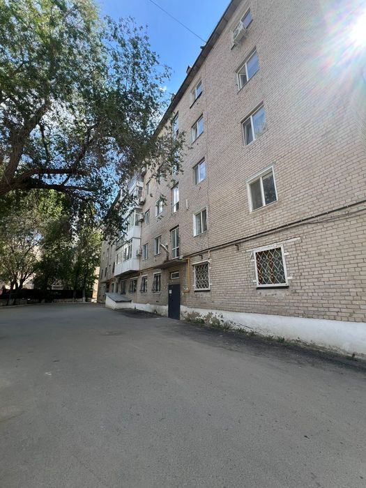 Продам 2 х кв 5/5 эт 60 м2 1977 г