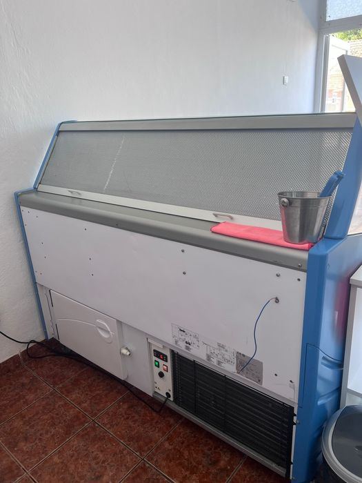 Vitrina inghetata ISA