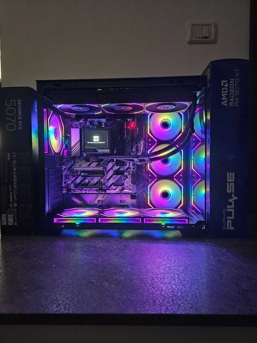 Calculator PC GAMING, RYZEN 7 9800X3D, 32GB DDR5, RTX 5070/RX 9070XT