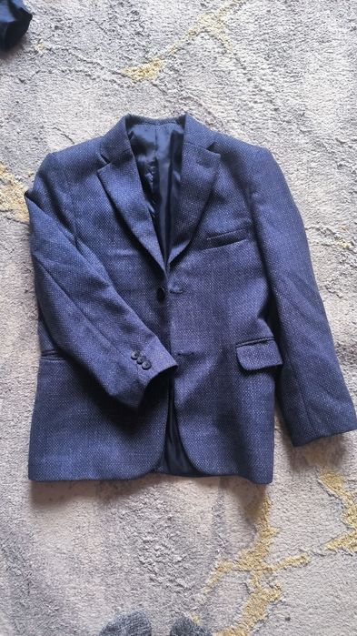 Продам детские Пиджаки 1-2-3-5-6 лет