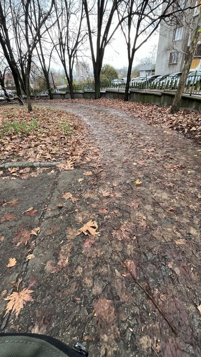 гараж надземен .