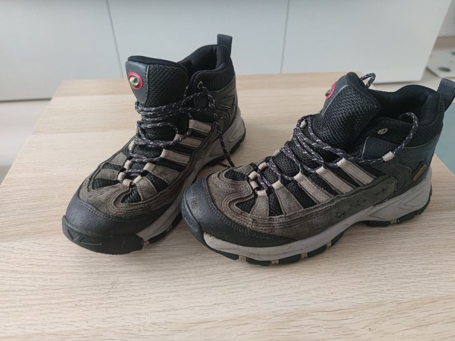 Ghete Adidas Terrex marimea 39 1/3