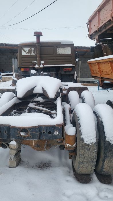 Продам камаз тягач с прицепом