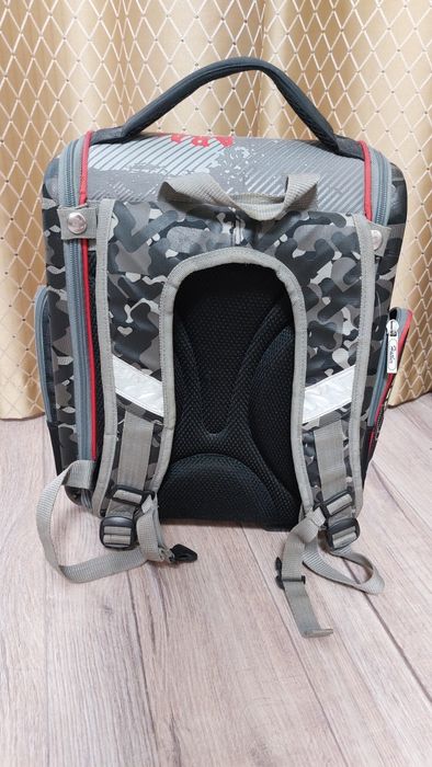 Рюкзак школьный, вместительный