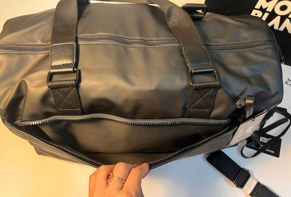 In stoc voiaj, geanta sport Mont Blanc, piele