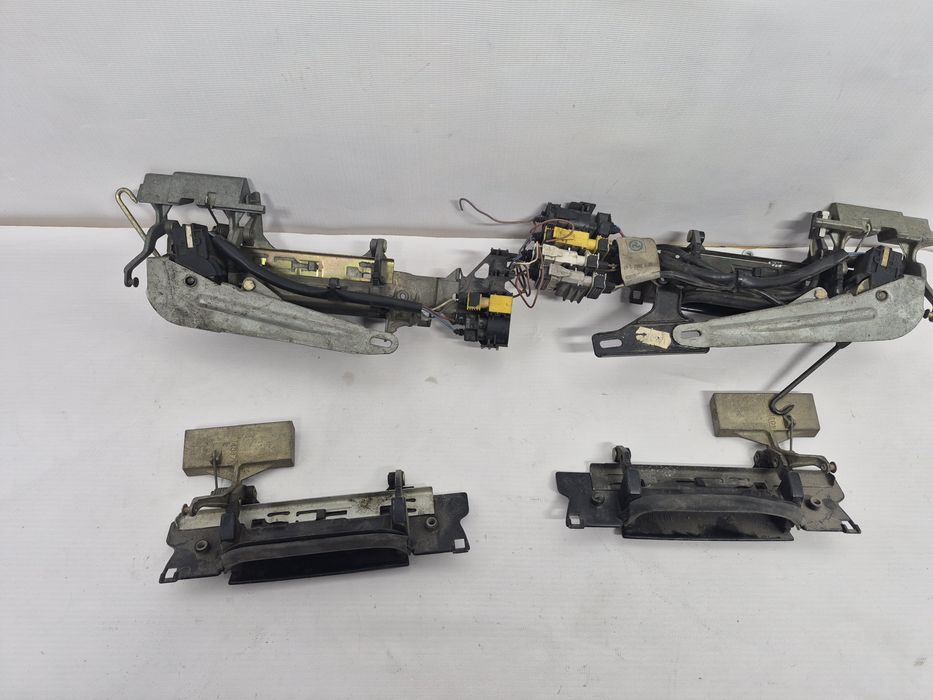 Дверные ручки BMW Е34 дорест комплект