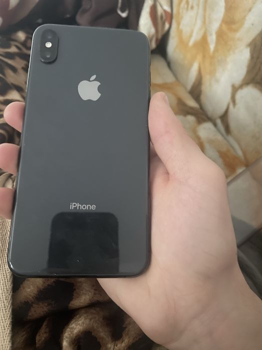 Vand iphone x impecabil doar in buzau sau schimb cu o percutie remo.