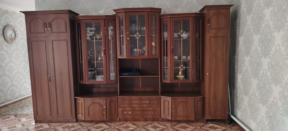 Стенка сатылады. Жағдайы жақсы