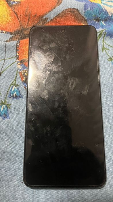 Обменяю андроид realme c71 на айфон 13
