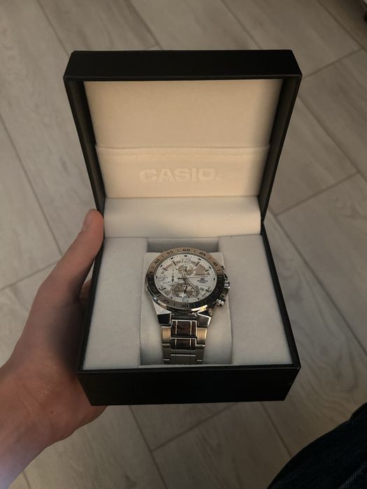 Продаю часы Casio
