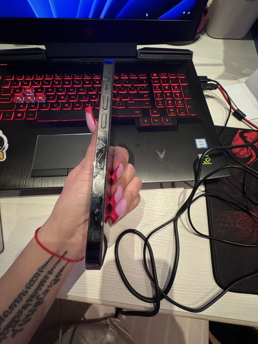 Продам Apple iphone 13pro 128mb