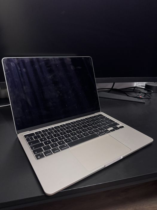 Apple MacBook Air M2 2022