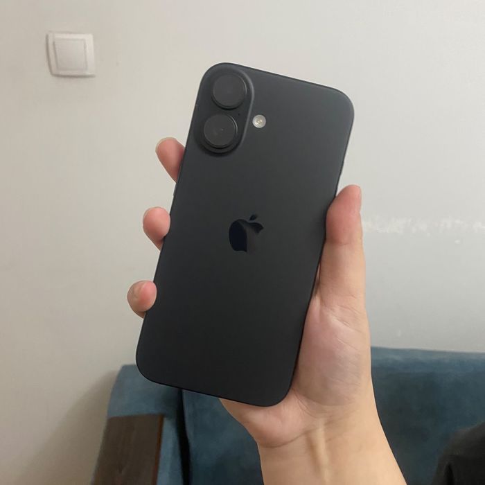 Продаю либо обмен iPhone 16 128 ГБ