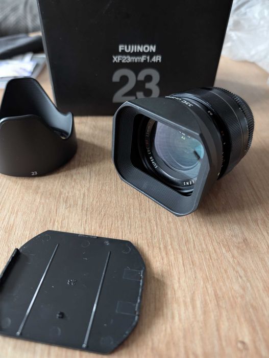 Обектив Fujifilm Fujinon XF 23mm F1.4 R