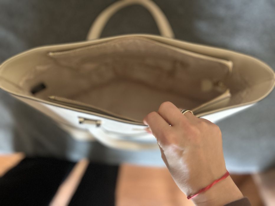 DKNY голяма чанта естествена кожа