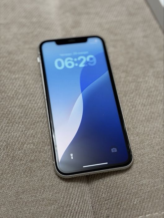 iPhone 11   128 Гб    емкость78 iOS 26.4