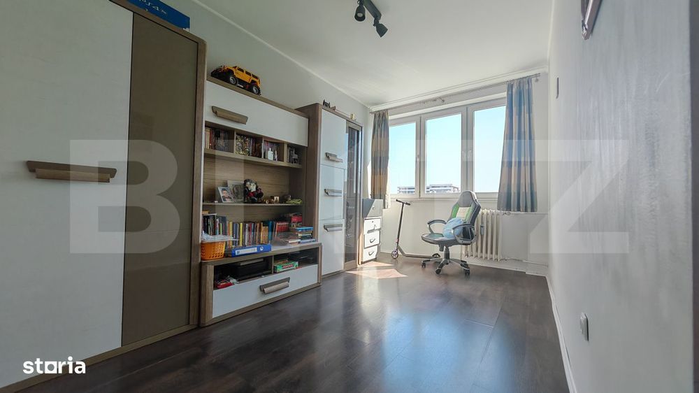 Apartament 4 camere decomandat, etaj intermediar, Splaiul Crisanei — fotografia 1
