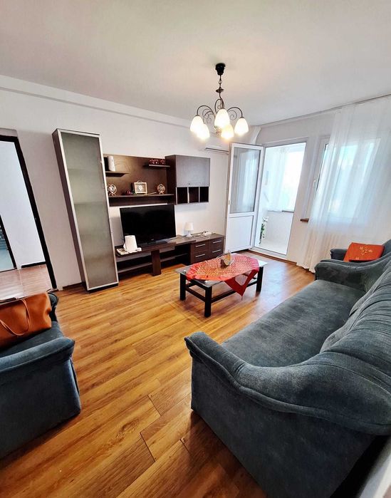 Inchiriez apartament 3 camere in Constanta