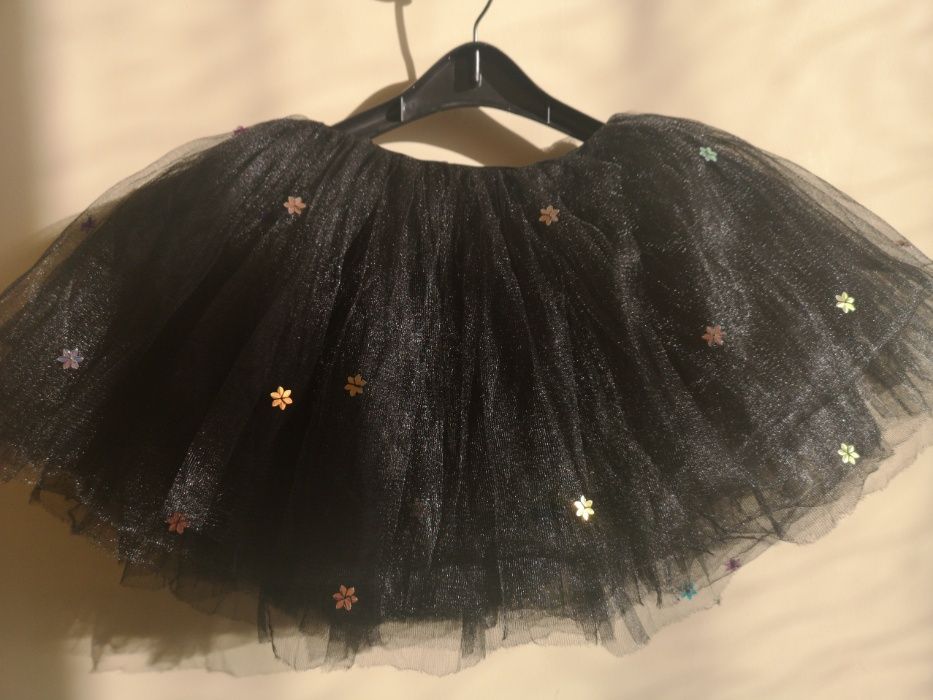 Fusta din tul cu paiete cusute manual, marimea S