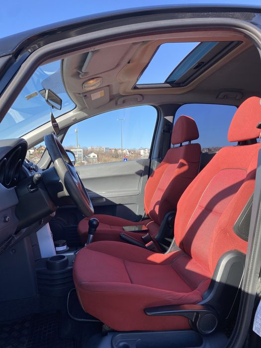 Vând Mitsubishi Colt