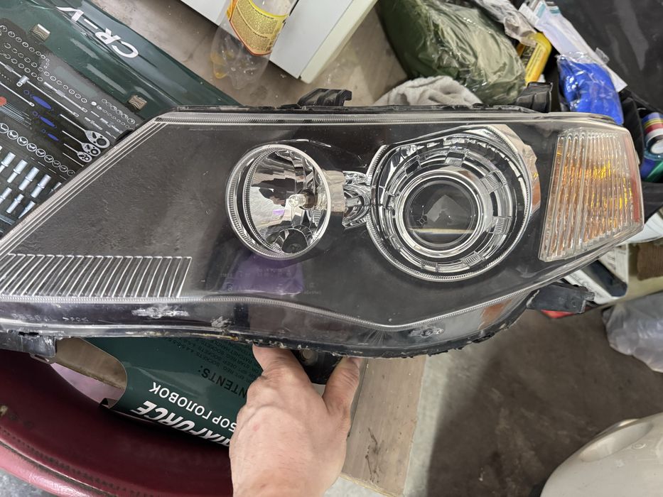 Фары Митсубиси аутлендер хл