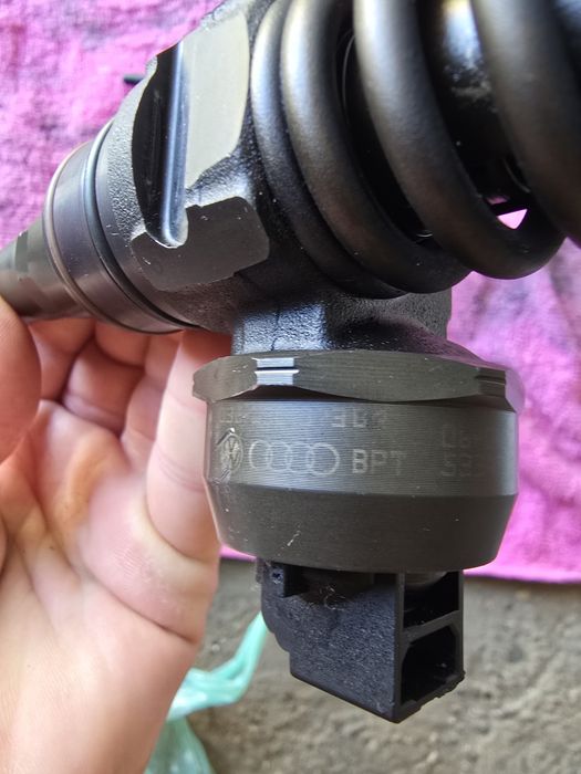 Injectoare cod CU bosch  pentru Audi 2.0