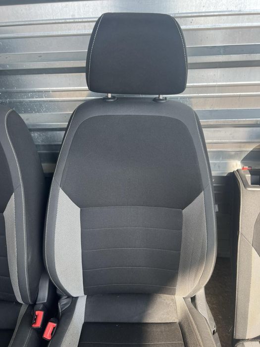 Плюшен плат салон Skoda Rapid Седалки Шкода Рапид Ном 99 отличен 2017г