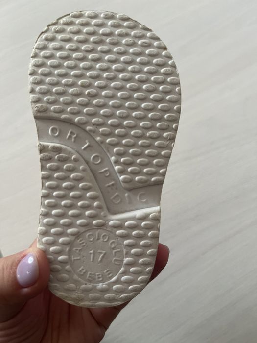 Продам сандали