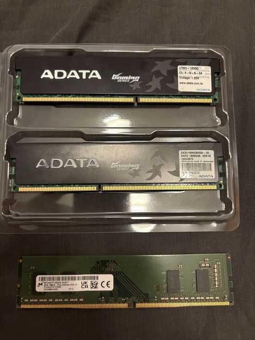 RAM DDR4 8 GB  and DDR3 2 x 2GB