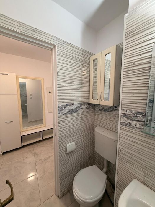Propietar inchiriez garsoniera cu balcon in zona Petre Ispirescu , sector 5 la 10 minute de Piata Unirii