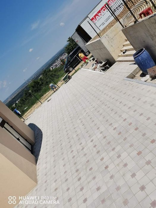 Vindem pavaje și pavele pentru zone rezidentiale auto și pietonale