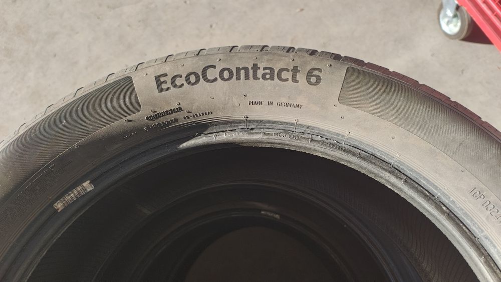 Continental 235/50/19