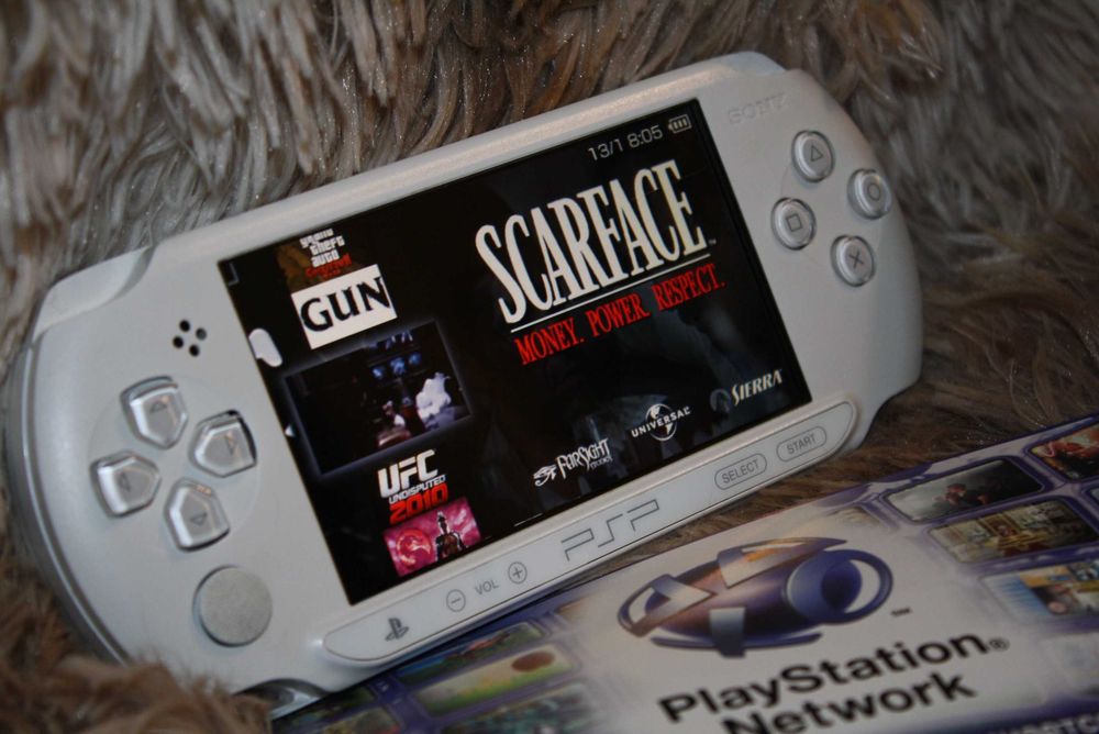 PSP Playstation накачано 100 игр Псп