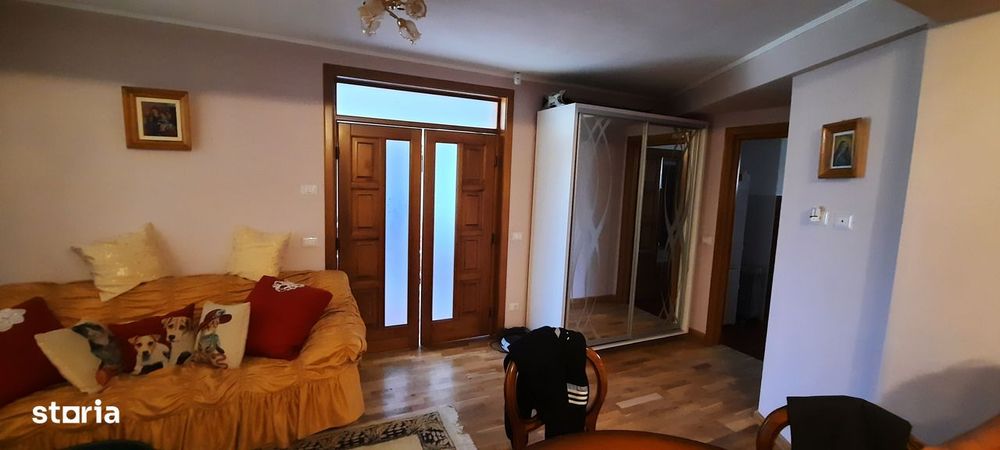 Casa cu etaj in Catamarasti Deal