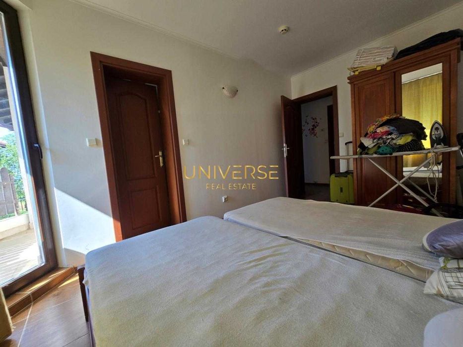 Продава се Тристаен апартамент в с. Кошарица, Област Бургас - 89000 кв.м за 1 €/кв.м - Снимка #3