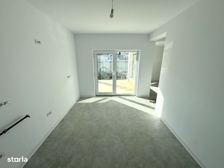 PLACA + SCARI din BETON! CANALIZARE! Casa Miroslava - Valea Ursului