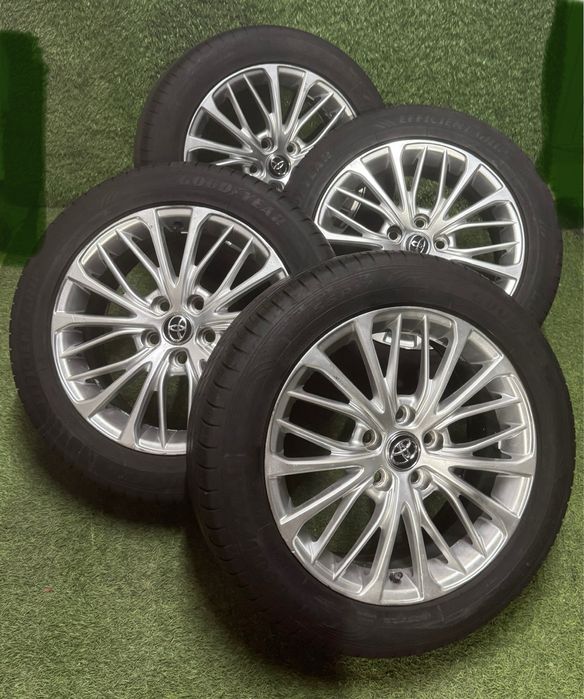 Диски титанки в сборе с шинами 215/55 R17 5x114.3 Toyota