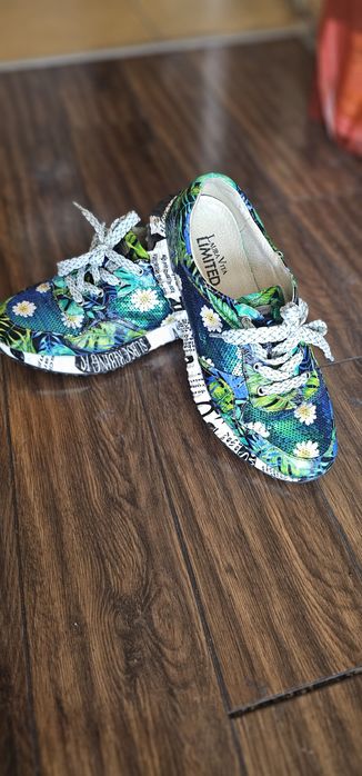 Дамски сникърси Laura Vita